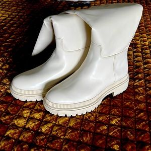 Vegan Boots - like new,size 8